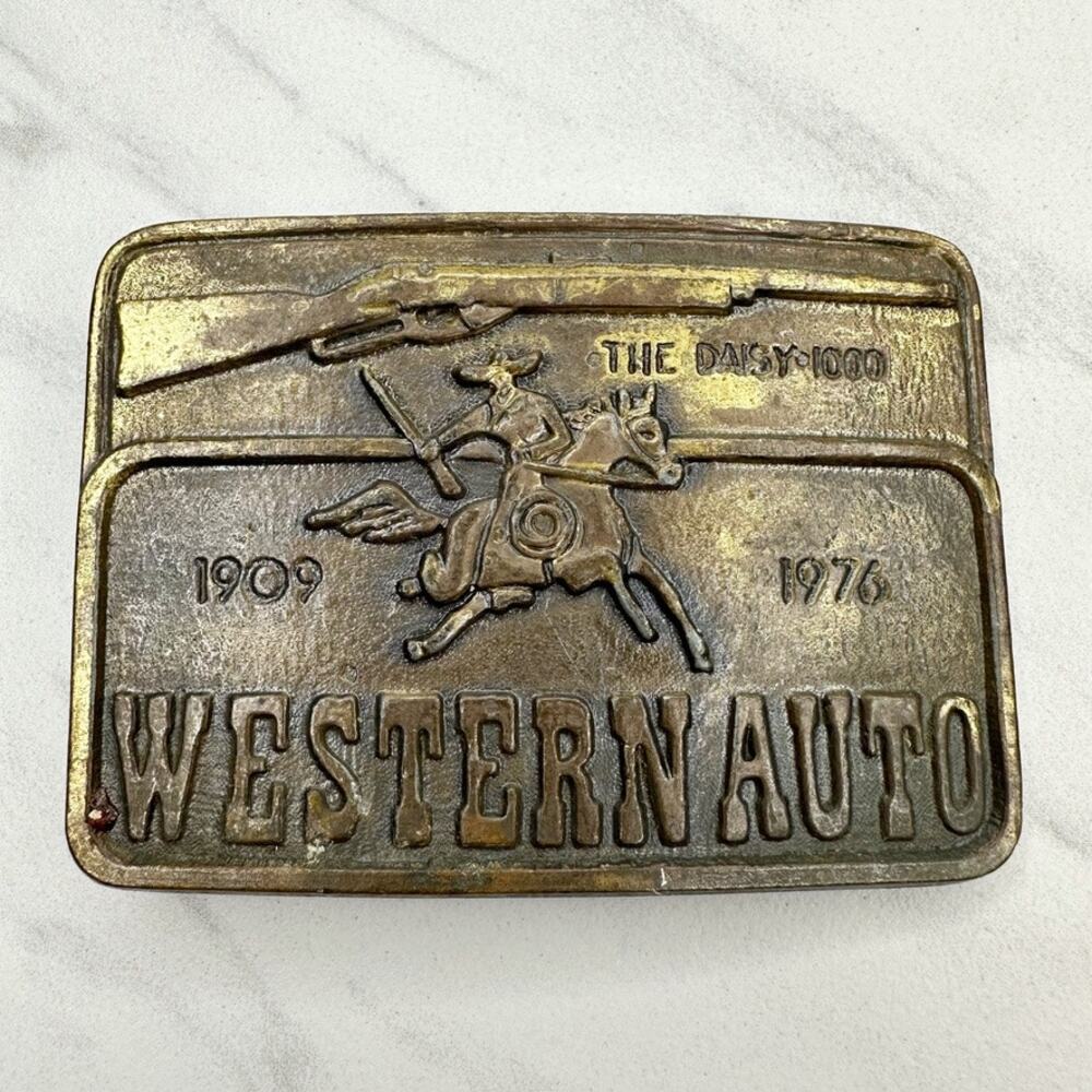 Astamar Boston Vintage 1976 Western Auto Daisy 1000 Belt Buckle ✨